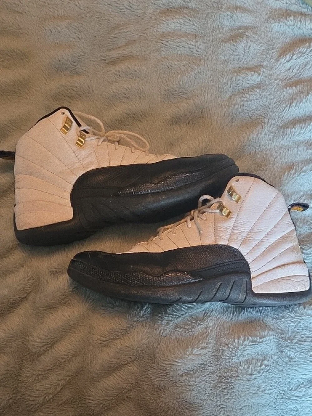 Jordan White and Black High-Top Basketball Sneakers - Picture 5 of 7